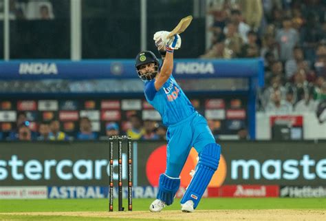 Virat Kohli plays the lofted cover drive | ESPNcricinfo.com