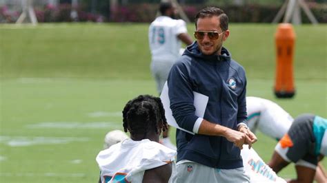 Mike McDaniel coaching timeline: How Dolphins coach, 49ers HC Kyle ...