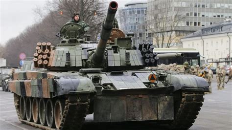 Meet the PT-91 Twardy: Poland's Very Own Tank (That Could Fight Russia) - 19FortyFive