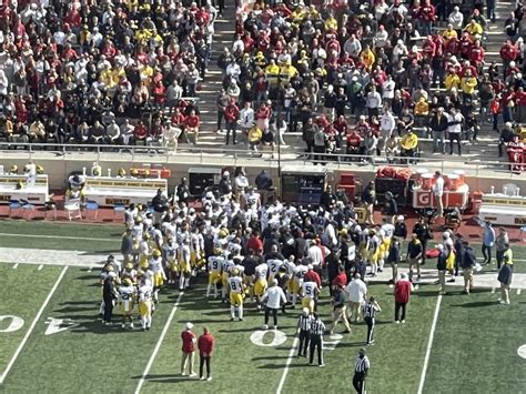 Michigan Assistant Coach Mike Hart Collapses On Sideline, Carted Off ...