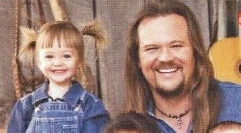 Travis Tritt's Denim-Clad Christmas Card From The 90s Is Perfection