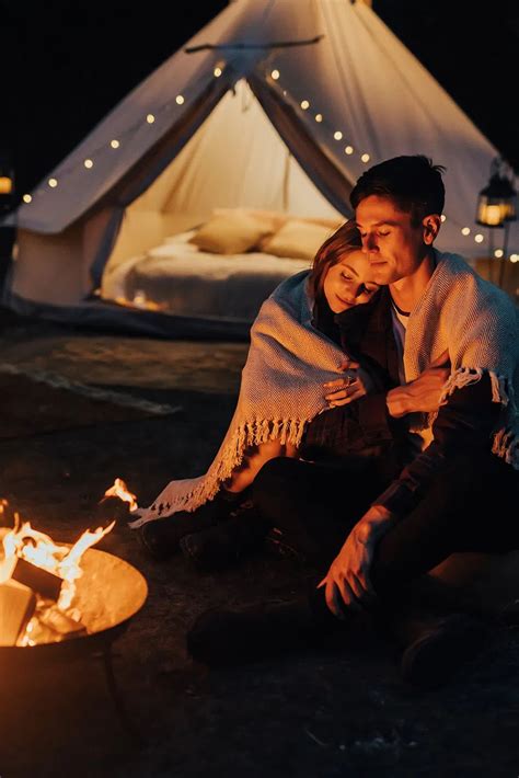 Campfire couple shoot, camping couple shoot, Yosemite adventure photography, Elopement ...