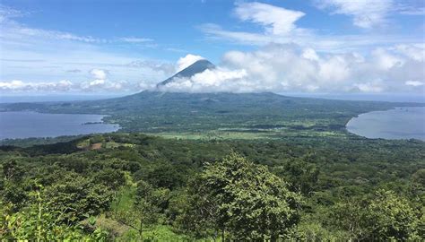 Ometepe Island - Volcanoes & Sunsets - The Travelling Triplet