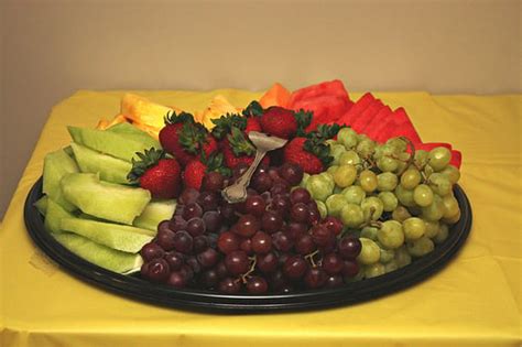 How Much Does a Fruit Tray Cost? | HowMuchIsIt.org