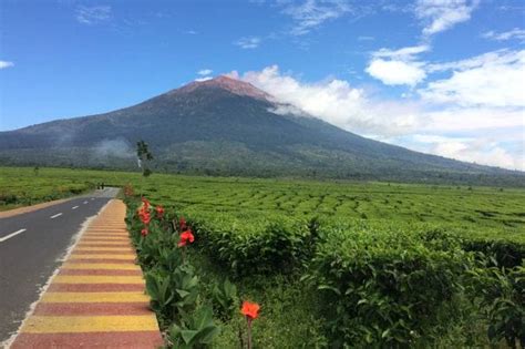 Gunung Tertinggi Di Sumatera : Jelajahi Keindahan Luar Biasa