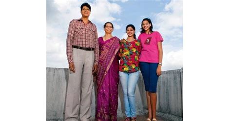 The Post and Color Brush: Meet the tallest family in India - the Kulkarnis