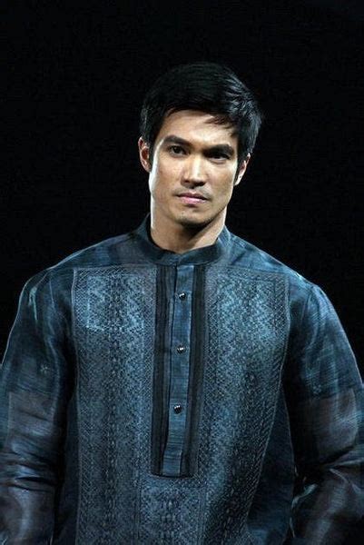 The Barong Tagalog’s Origins And Many Reinventions – Sinta & Co.