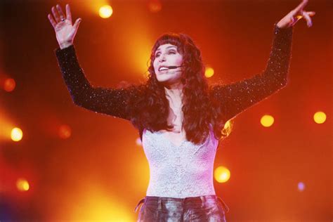 Cher Performs 'Believe' in 1998 on 'Top of the Pops' - Rolling Stone