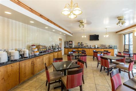 Comfort Suites Summit County Dillon, Colorado, US - Reservations.com