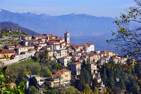 Sacro Monte di Varese, Lombardy, Italy is the location of the Hall of Mirrors in the real world ...