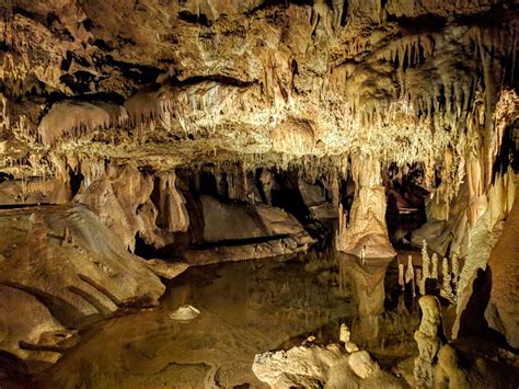 Visiting Inner Space Cavern In Georgetown, Texas - No Home Just Roam