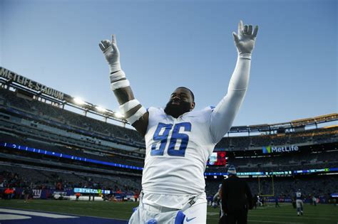 Lions, fresh off third straight win, already cramming for Bills on ...