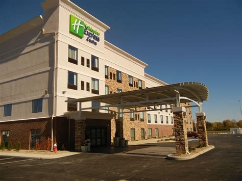 Holiday Inn Express & Suites Sidney Hotel in Sidney, Ohio - Sidney Hotels