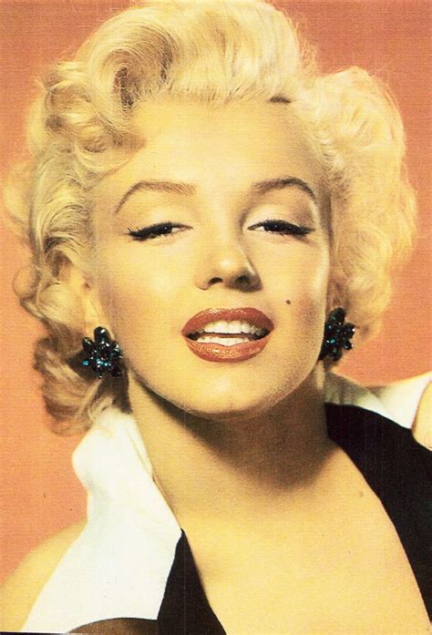 Niagara publicity photos by Gene Korman, 1953 | Marilyn monroe, Marilyn ...