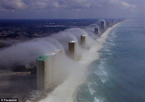 US: Strange 'wave' clouds that took over Florida coastline -- Earth ...