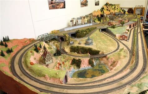 HO Scale Model Railroad Layouts - James Model Trains