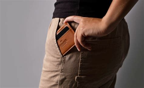 20 Best Zipper Wallets You Could Buy