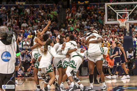 Baylor Lady Bears 2019 Women's Basketball National Champions Victory ...