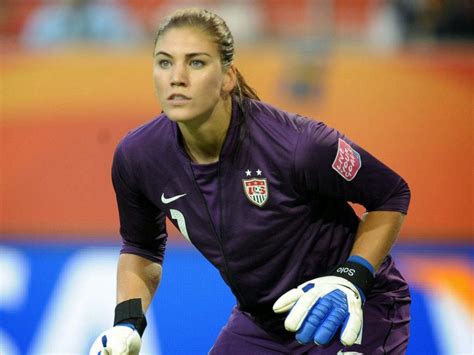 Players Gallery: Hope Solo USA Soccer Goalkeeper Bio News Records ...