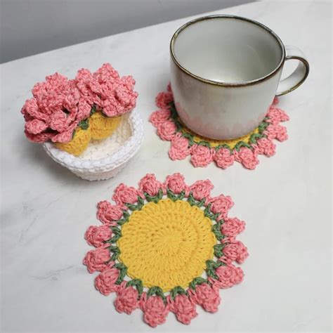 Amazon.com: Cute Coasters Set of 4,Funny Pink Flower Coasters,Crochet Plant Pot Coaster Set for ...