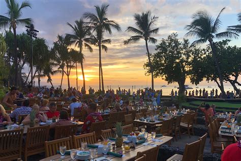 Be Swept Away in the Wonder and Magic of Old Lahaina Lu'au - Hawaii ...