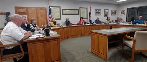 JCSD1 Board Approves Four Students for Early Graduation – Sheridan Media