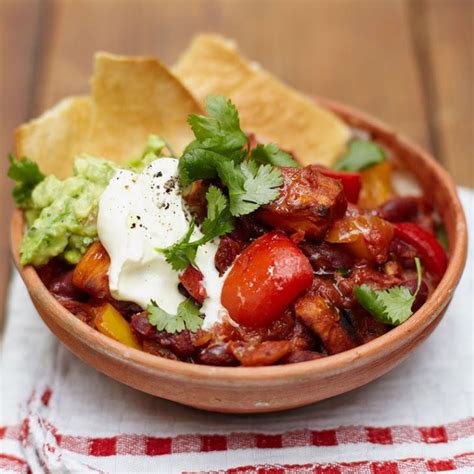 Veggie chilli - Jamie Oliver | Recipe | Chilli recipes, Food recipes, Vegetable recipes