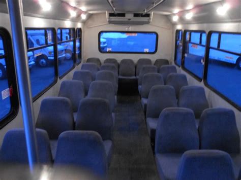 2005 Ford E450 Super Duty Mini Bus 25 Pax for sale