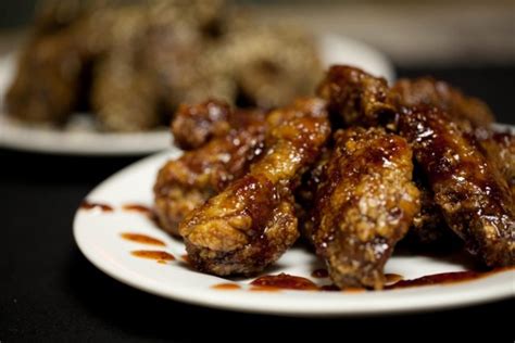 Where to Find Wing Specials Every Day of the Week - Avenue Calgary