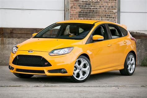 2013 Ford Focus ST Specs, Price, MPG & Reviews | Cars.com