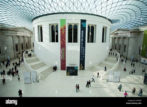 British museum interior hi-res stock photography and images - Alamy