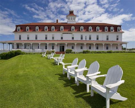 Rhode Island Hotels | Resorts, Bed & Breakfasts, Motels & More