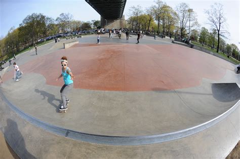 ericguizzetti: Japan invades Astoria Skatepark, 2 sequences