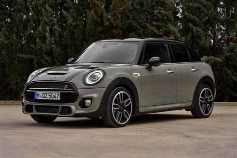 2021 MINI Hardtop 4 Door Prices, Reviews, and Pictures | Edmunds