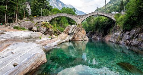 How to Visit Ponte dei Salti, Verzasca Valley, Switzerland | Earth Trekkers