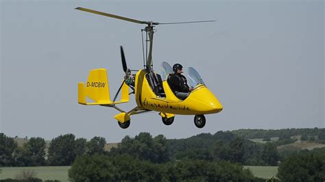 Gyrocopter: How the Chopper, Like the One That Landed at the US Capitol ...