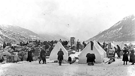 Klondike Gold Rush: Stunning Photos Capture Prospectors Trying to ...