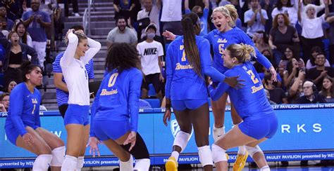 Photos: Women's Volleyball drops conference opener to USC 3-1