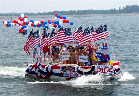 Milton Boat Parade 2025 - Brita Marilin