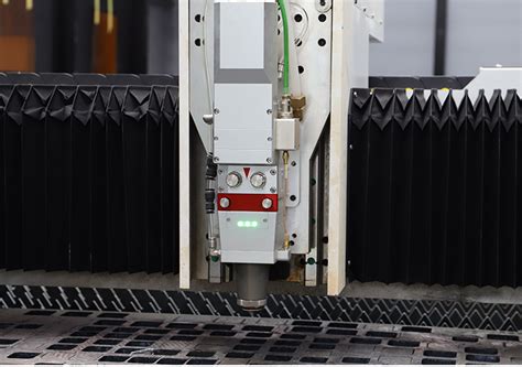 Advantages and Disadvantages of Fiber Laser Cutting Machine - iGolden CNC