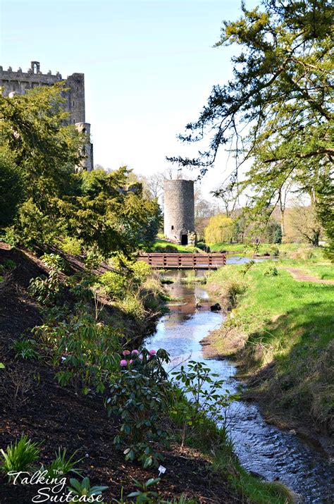 Blarney Castle Tour with Extreme Ireland - The Talking Suitcase