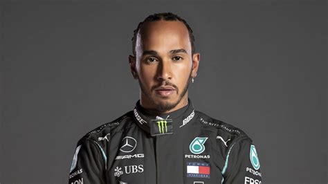 F1 Racer Lewis Hamilton Is A PlayStation Gamer And Travels With His PS5 ...