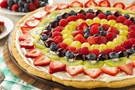 5 Dessert Pizzas to Delight Your Sweet Tooth