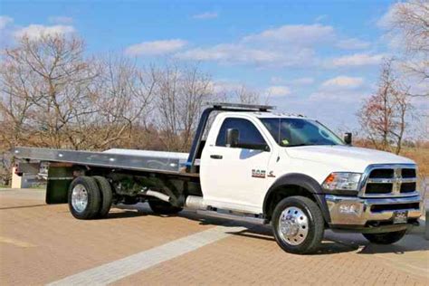 Dodge RAM 5500 (2015) : Flatbeds & Rollbacks