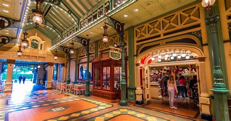 The Arcades of Main Street