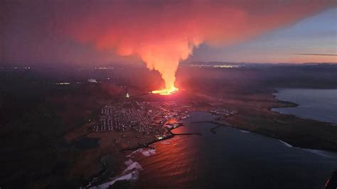 Iceland battles a lava flow: Countries have built barriers and tried ...