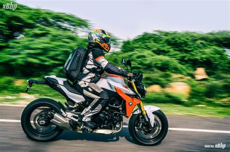 BMW F900R Review: Heady cocktail of complexity and ease