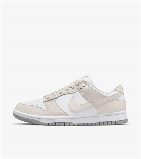 Women's Dunk Low Next Nature 'White and Light Orewood Brown' (DN1431-100) Release Date. Nike SNKRS