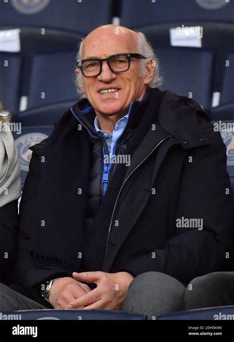 Carlos Bianchi during the Ligue 1 match between Paris Saint Germain and ...