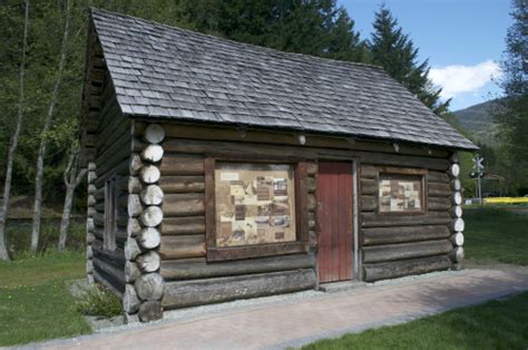 Rainbow Park Cabins - Arts Whistler